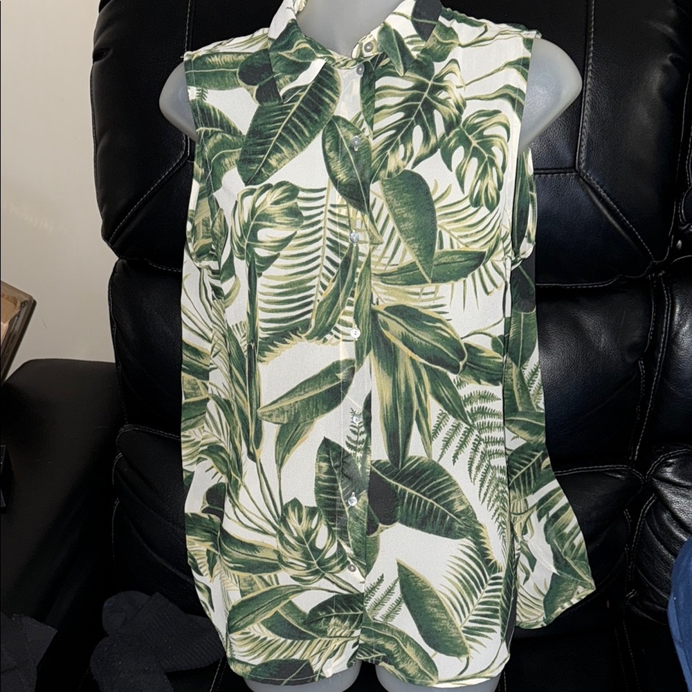 Tropical Green Leaf Print Sleeveless Top